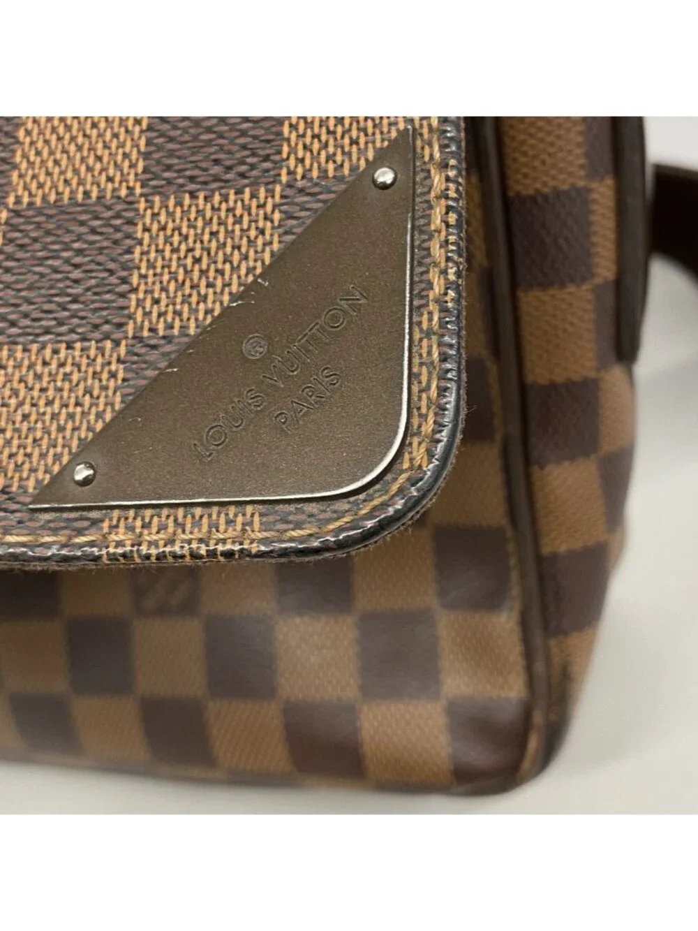 Louis Vuitton Shoulder Bag Damier Shelton MM Ebene